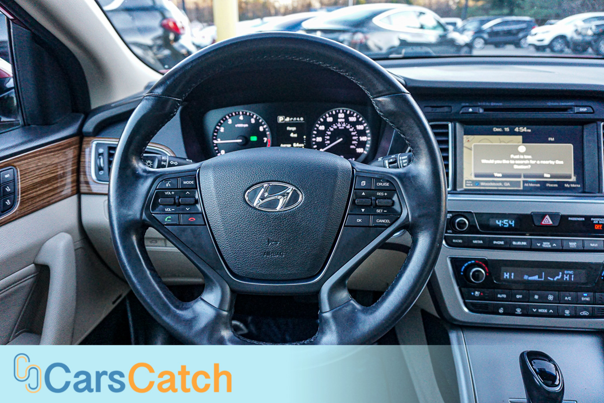 CARSCATCH - Used vehicle - Sedan HYUNDAI SONATA 2015