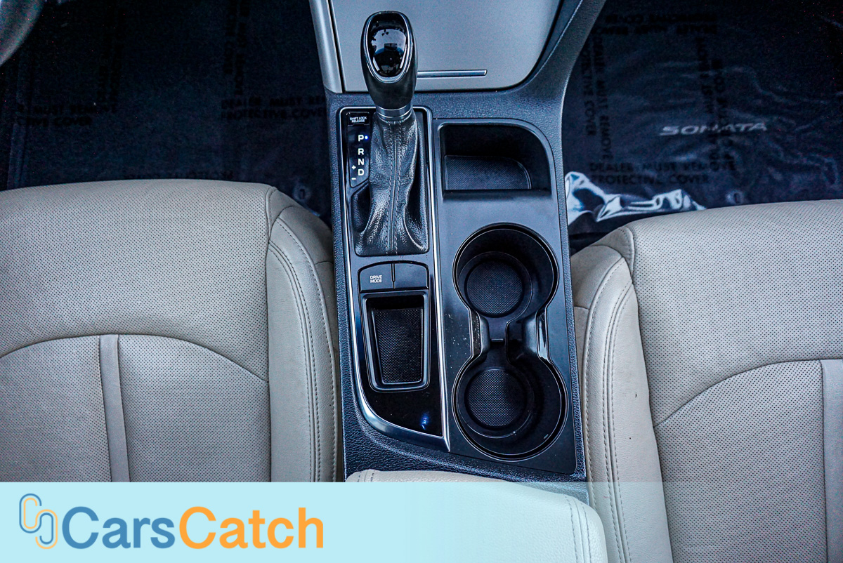 CARSCATCH - Used vehicle - Sedan HYUNDAI SONATA 2015