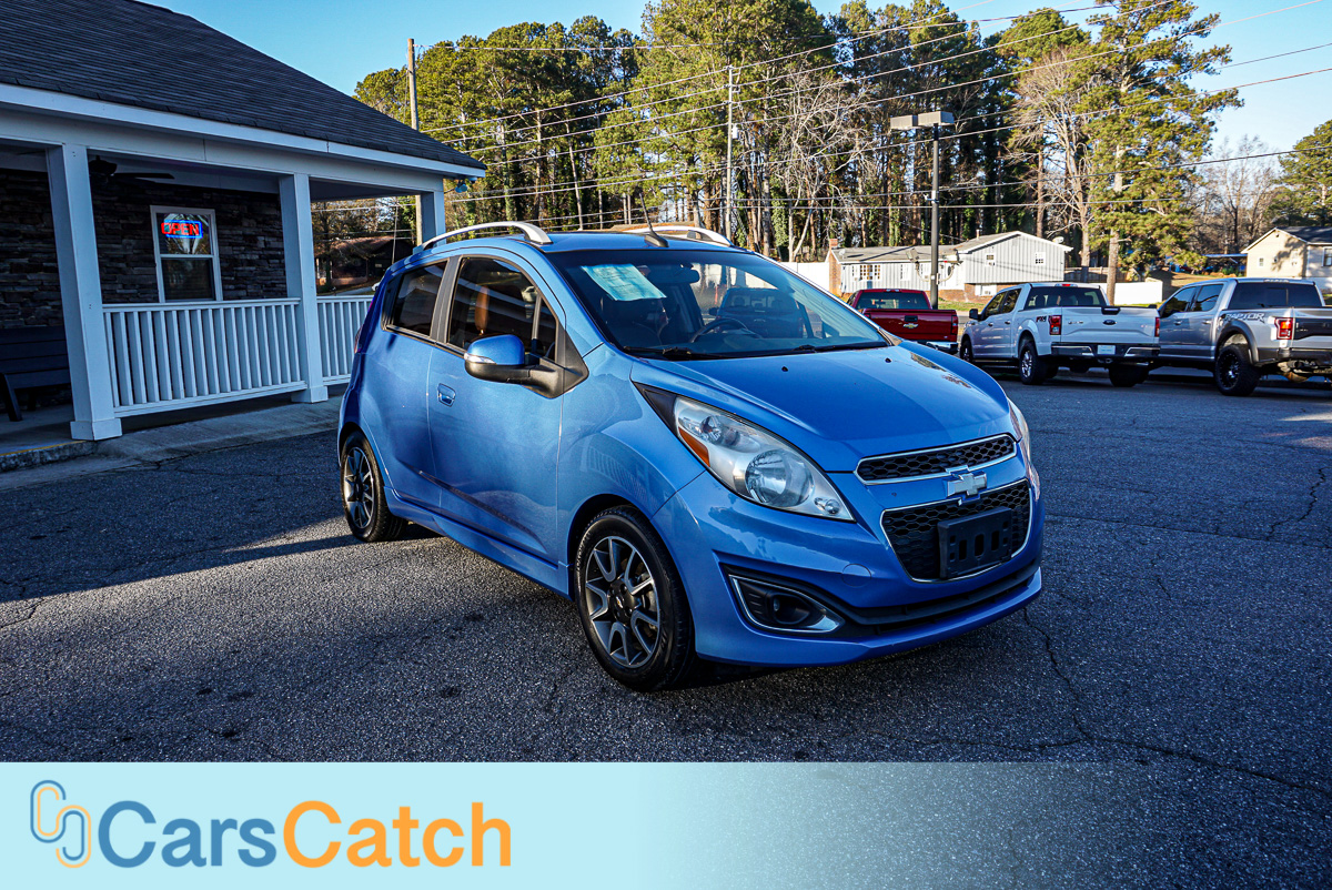 CARSCATCH - Used vehicle - Sedan CHEVROLET SPARK 2014