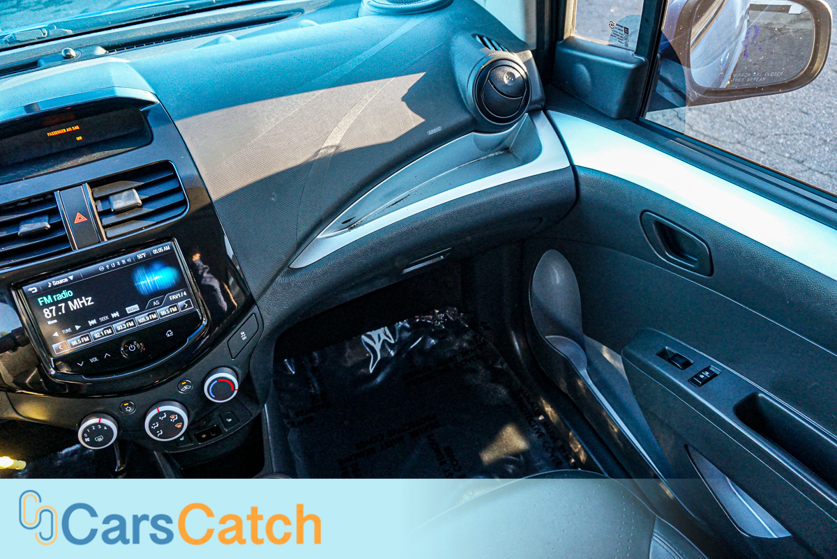 CARSCATCH - Used vehicle - Sedan CHEVROLET SPARK 2014