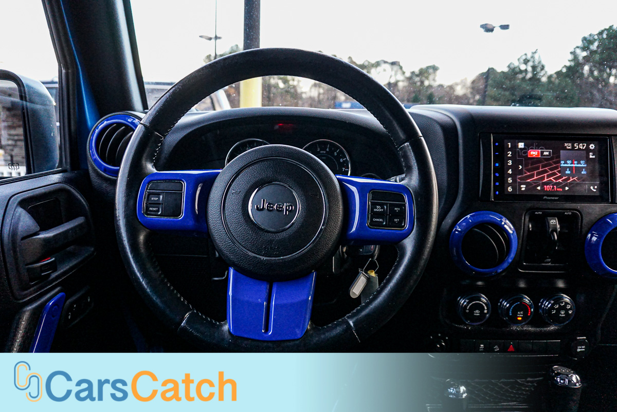 CARSCATCH - Used vehicle - SUV JEEP WRANGLER UNLIMITED 2015