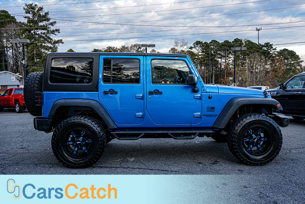 CARSCATCH - Used vehicle - SUV JEEP WRANGLER UNLIMITED 2015