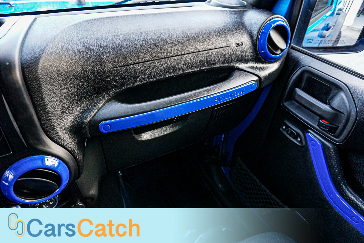 CARSCATCH - Used vehicle - SUV JEEP WRANGLER UNLIMITED 2015