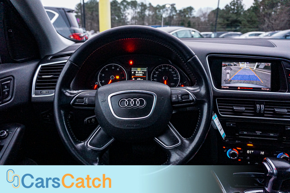 CARSCATCH - Used vehicle - SUV AUDI Q5 2015