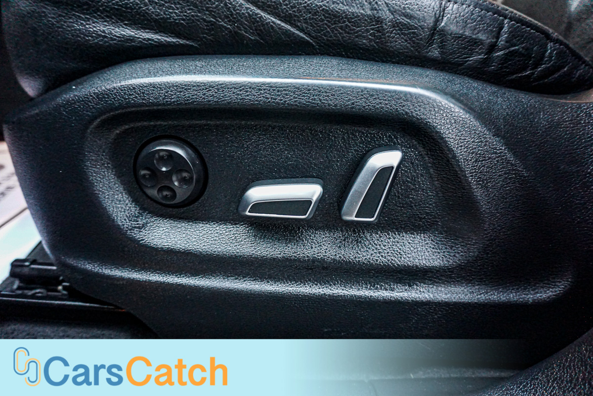 CARSCATCH - Used vehicle - SUV AUDI Q5 2015