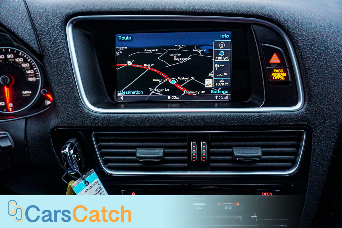 CARSCATCH - Used vehicle - SUV AUDI Q5 2015