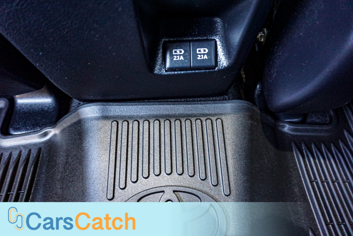 CARSCATCH - Used vehicle - SUV TOYOTA 4RUNNER 2021