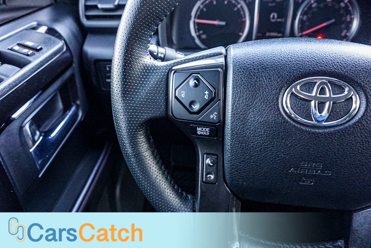 CARSCATCH - Used vehicle - SUV TOYOTA 4RUNNER 2021