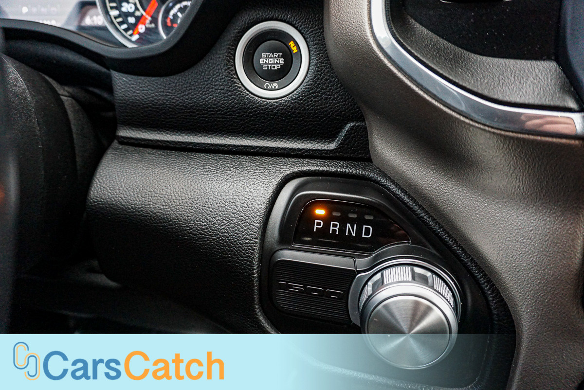 CARSCATCH - Used vehicle - Truck RAM 1500 2020