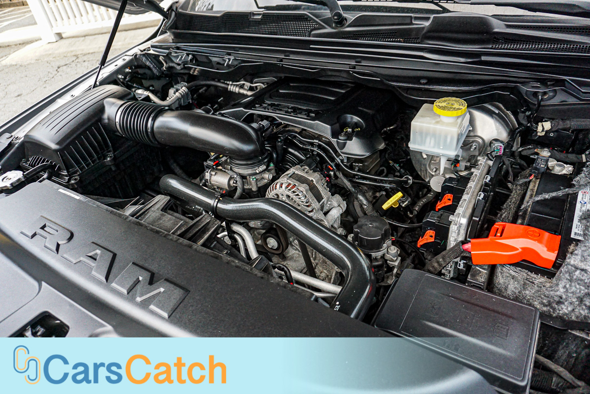 CARSCATCH - Used vehicle - Truck RAM 1500 2020