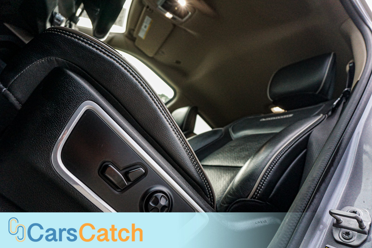 CARSCATCH - Used vehicle - Truck RAM 1500 2020