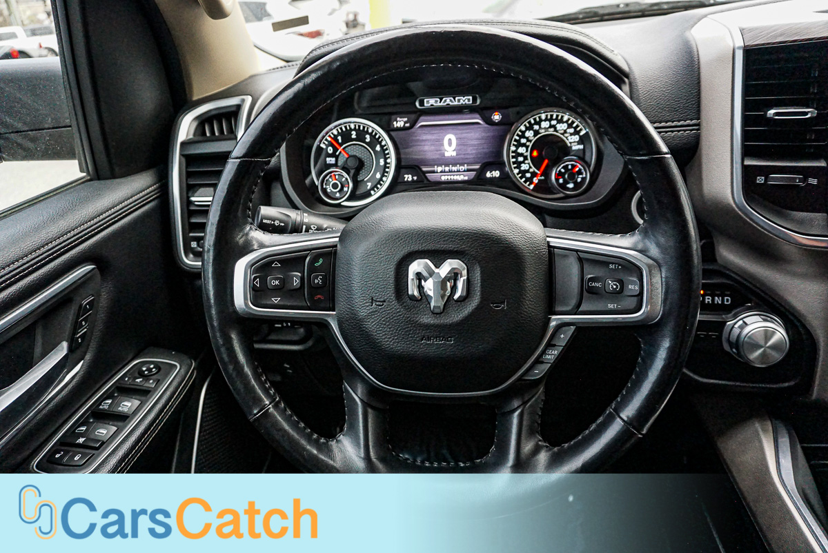 CARSCATCH - Used vehicle - Truck RAM 1500 2020