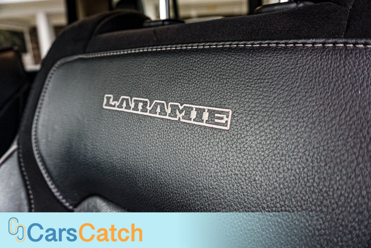 CARSCATCH - Used vehicle - Truck RAM 1500 2020