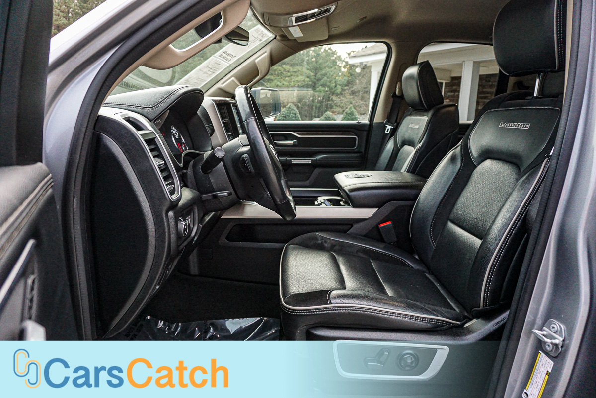 CARSCATCH - Used vehicle - Truck RAM 1500 2020