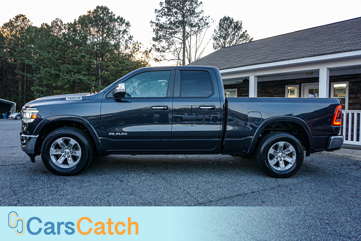 CARSCATCH - Used vehicle - Truck RAM 1500 2020