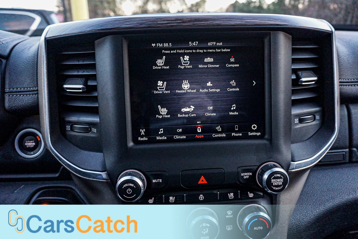 CARSCATCH - Used vehicle - Truck RAM 1500 2020