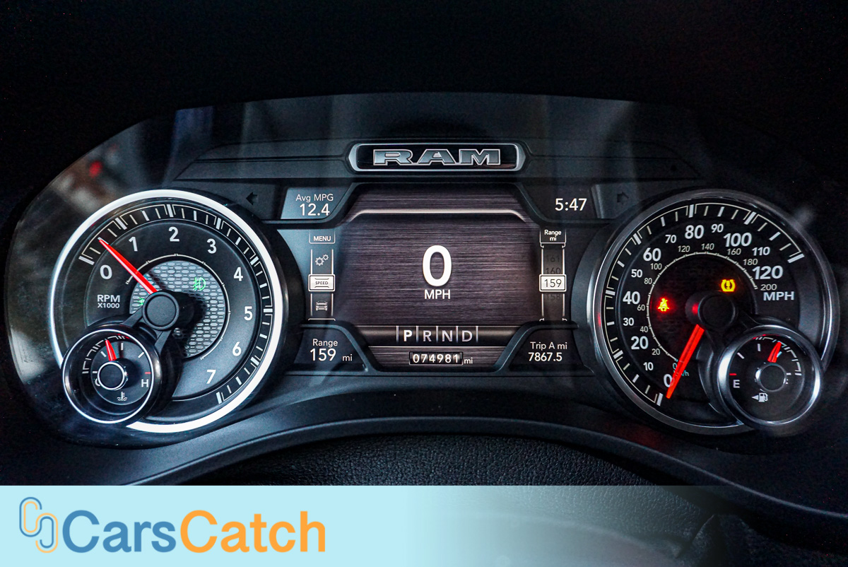 CARSCATCH - Used vehicle - Truck RAM 1500 2020