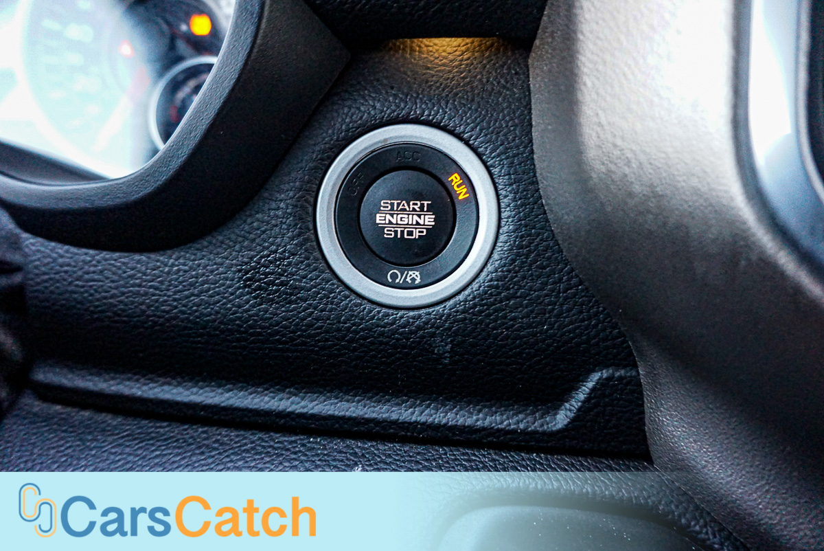 CARSCATCH - Used vehicle - Truck RAM 1500 2020