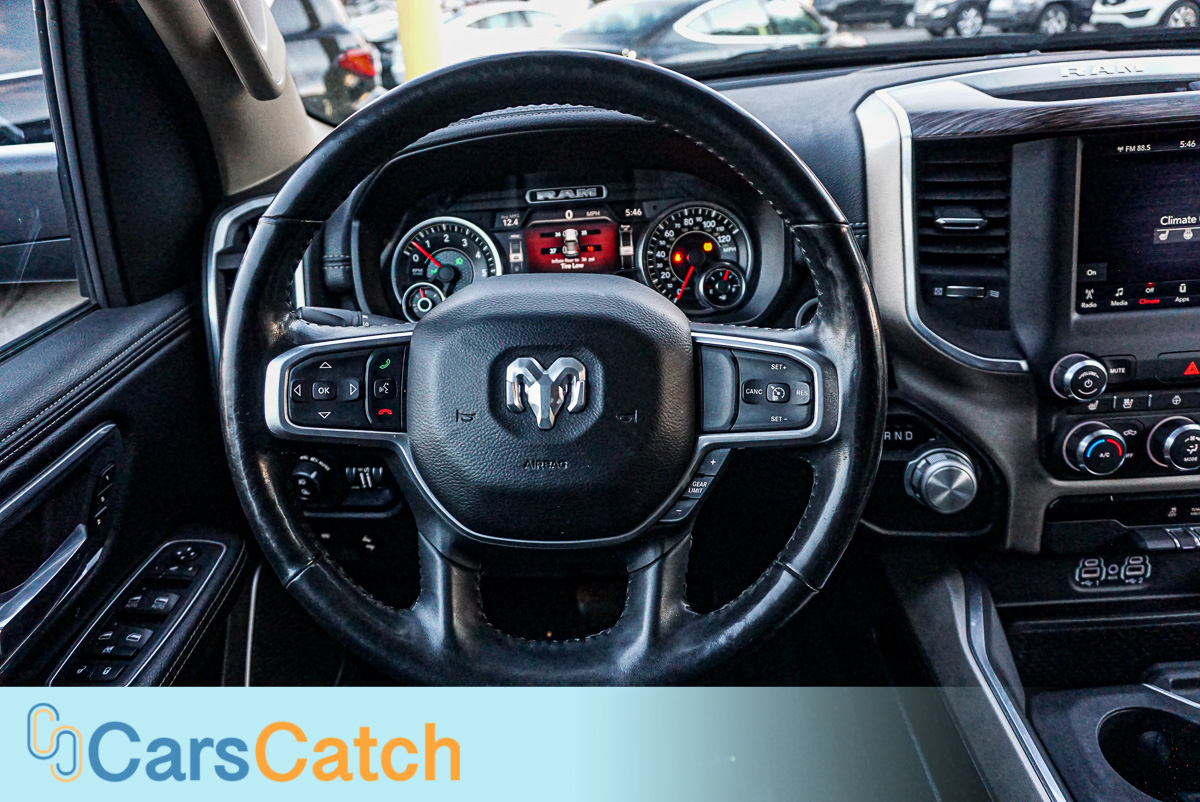 CARSCATCH - Used vehicle - Truck RAM 1500 2020