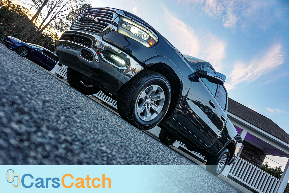 CARSCATCH - Used vehicle - Truck RAM 1500 2020