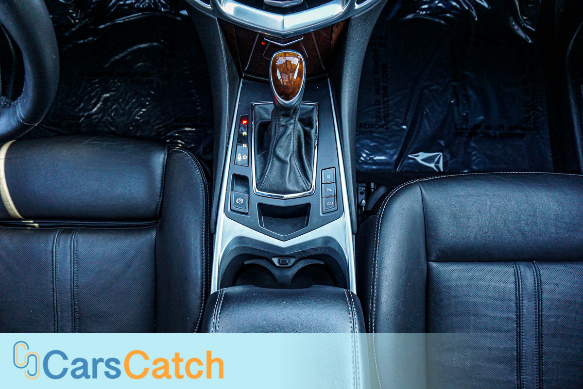 CARSCATCH - Used vehicle - SUV CADILLAC SRX 2013