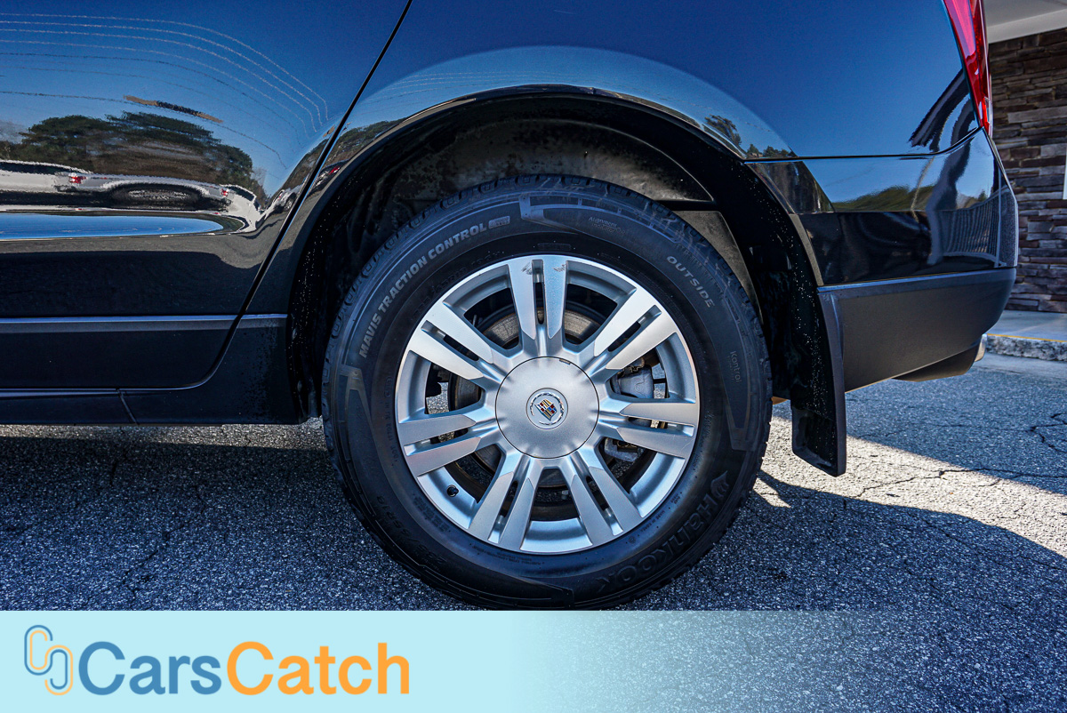CARSCATCH - Used vehicle - SUV CADILLAC SRX 2013