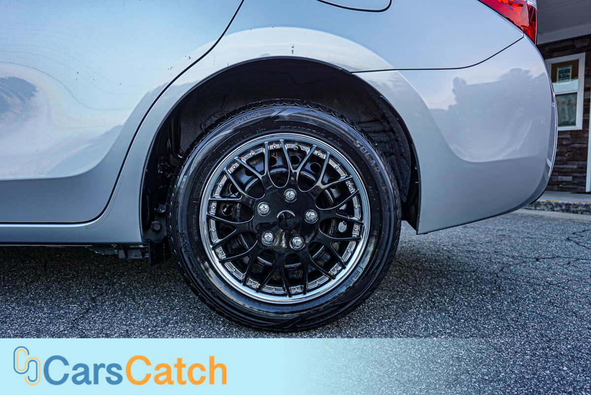 CARSCATCH - Used vehicle - Sedan TOYOTA COROLLA 2016