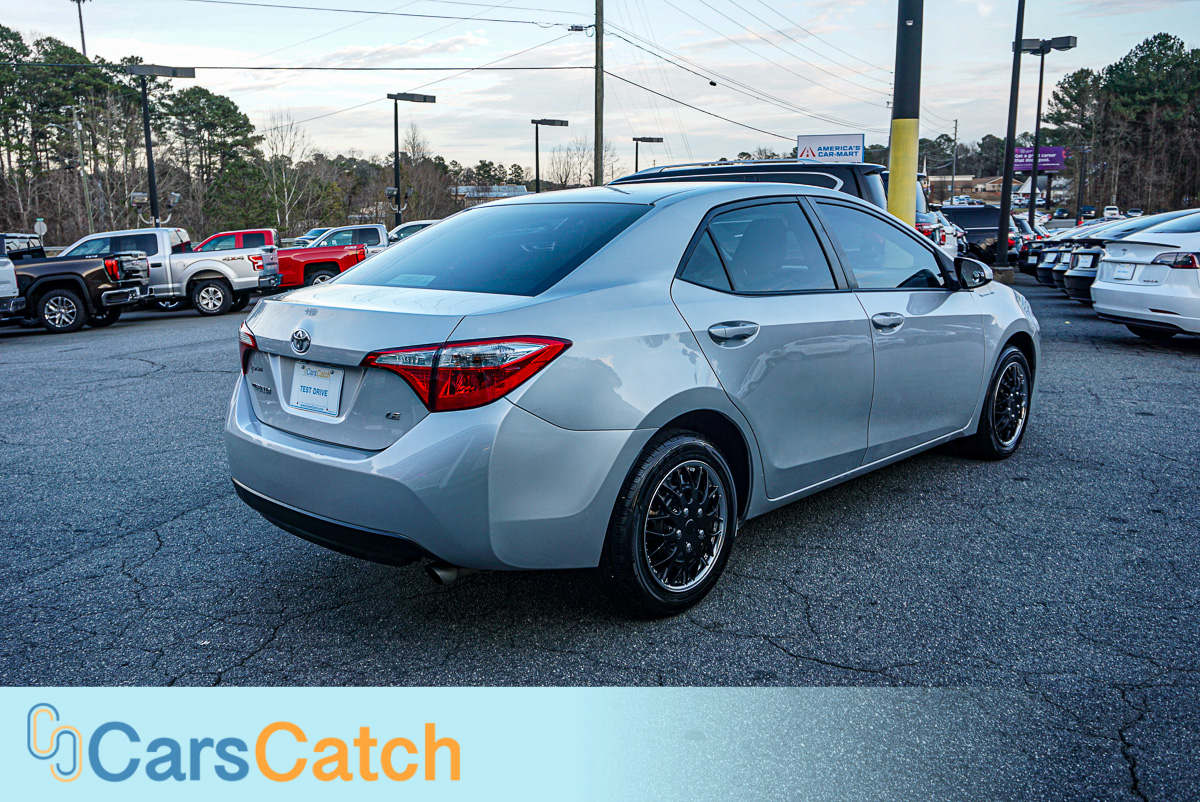CARSCATCH - Used vehicle - Sedan TOYOTA COROLLA 2016