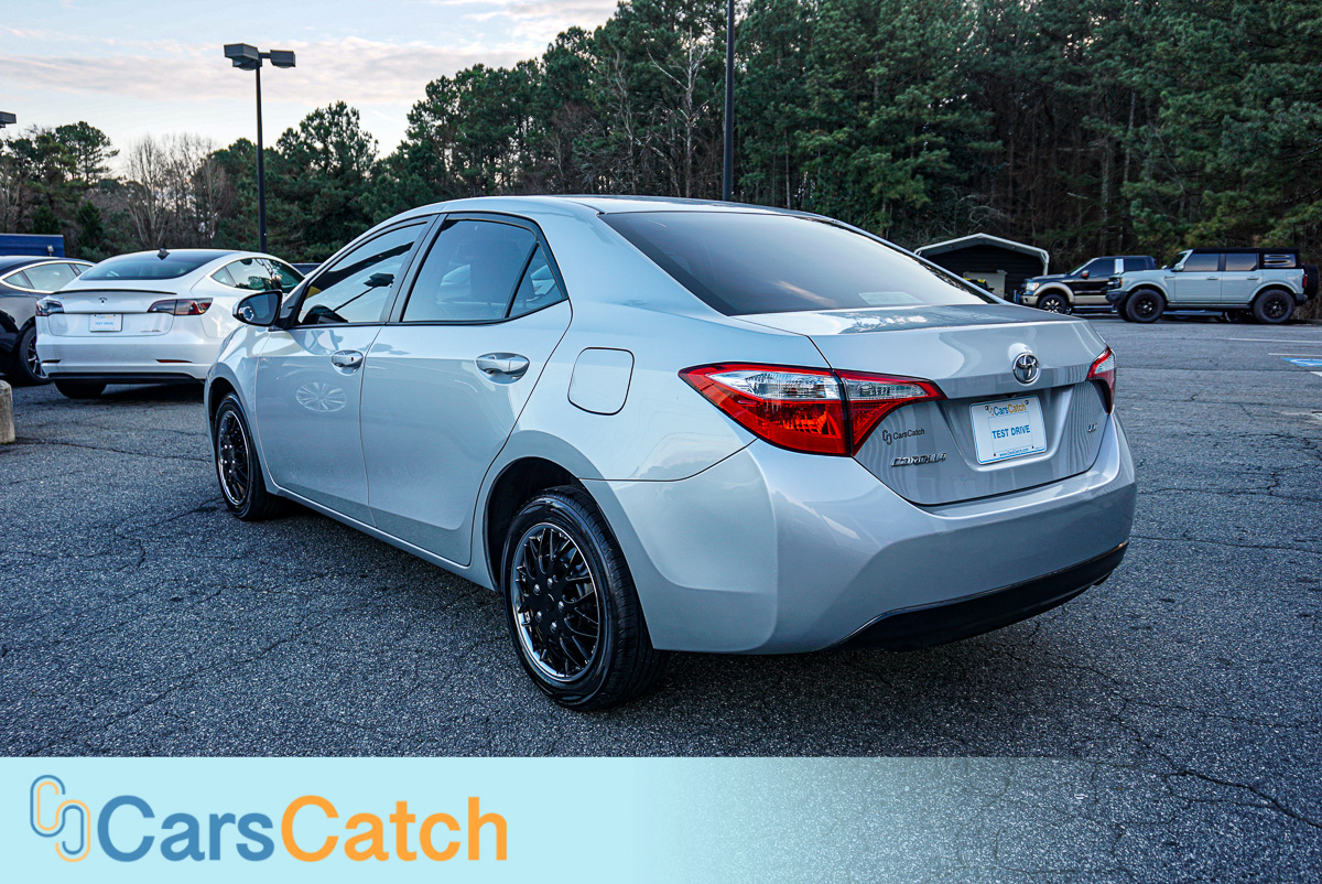CARSCATCH - Used vehicle - Sedan TOYOTA COROLLA 2016