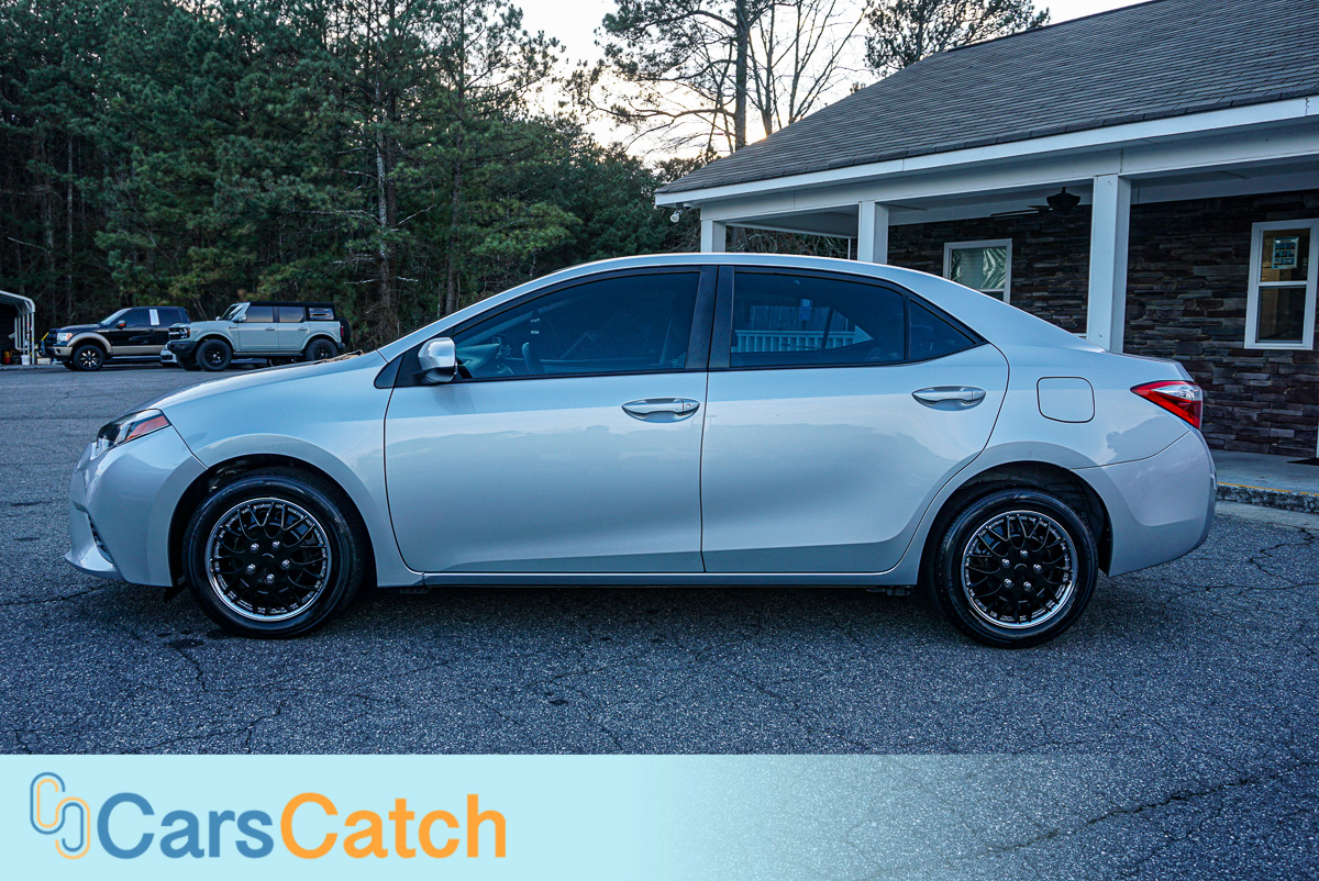 CARSCATCH - Used vehicle - Sedan TOYOTA COROLLA 2016