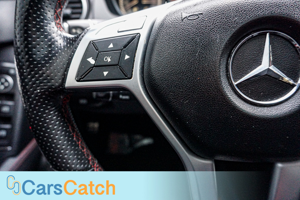 CARSCATCH - Used vehicle - Sedan MERCEDES-BENZ C-CLASS 2013