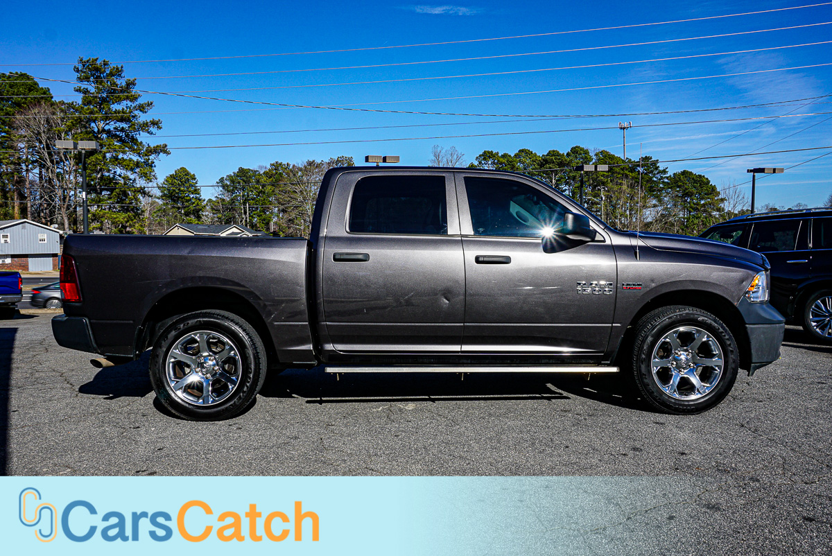 CARSCATCH - Used vehicle - Truck RAM 1500 2015