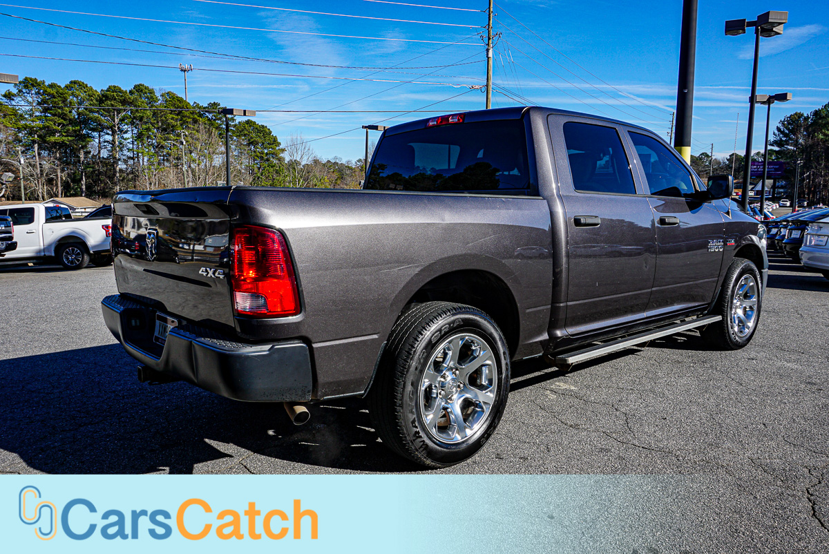 CARSCATCH - Used vehicle - Truck RAM 1500 2015