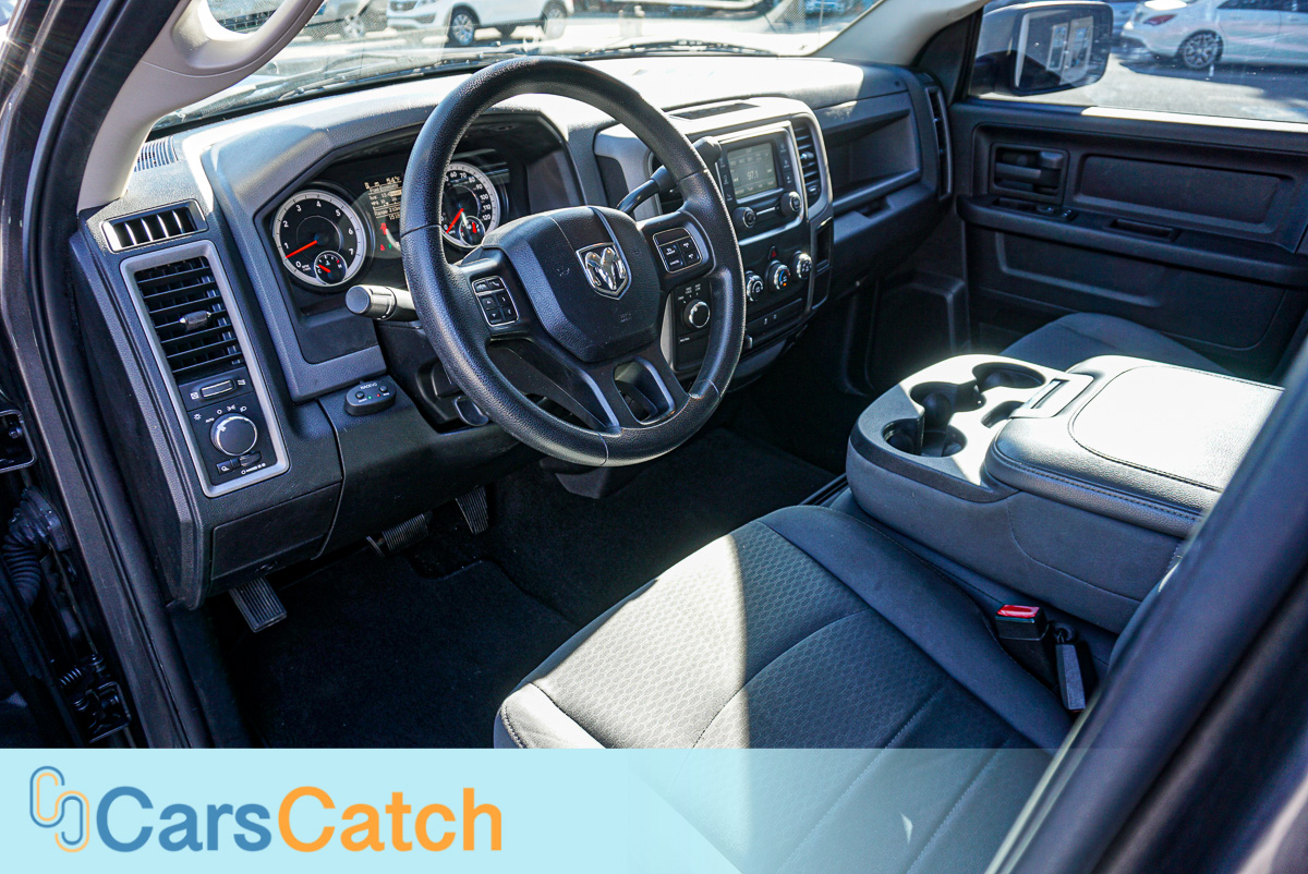 CARSCATCH - Used vehicle - Truck RAM 1500 2015