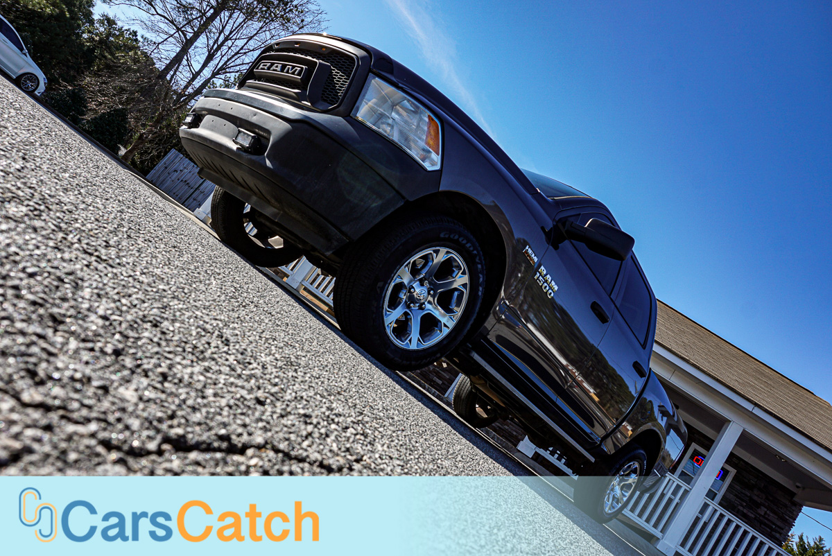 CARSCATCH - Used vehicle - Truck RAM 1500 2015
