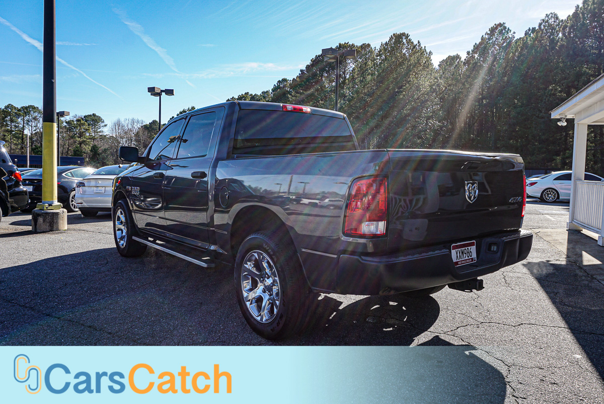 CARSCATCH - Used vehicle - Truck RAM 1500 2015