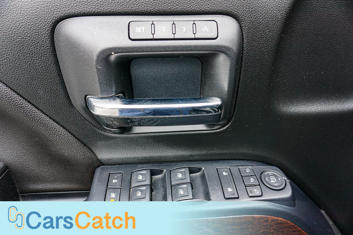 CARSCATCH - Used vehicle - Truck GMC SIERRA 1500 2018