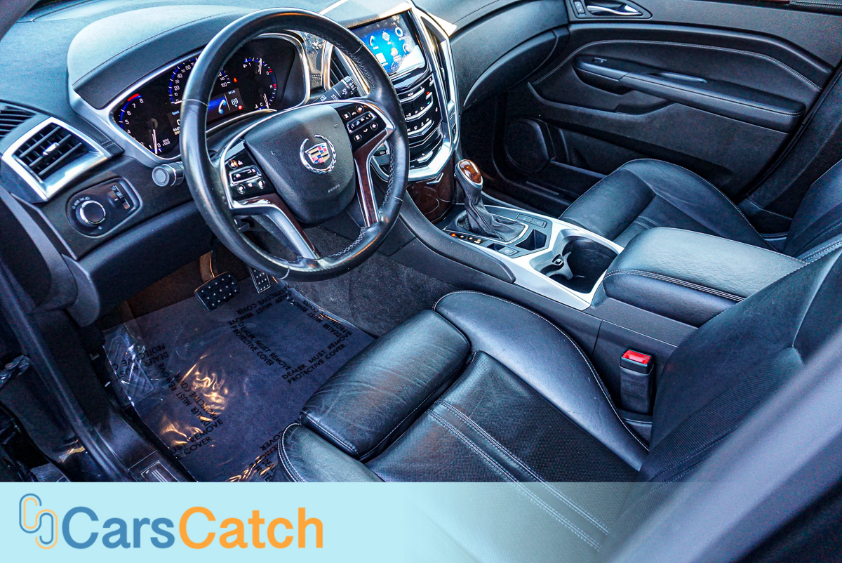 CARSCATCH - Used vehicle - SUV CADILLAC SRX 2013