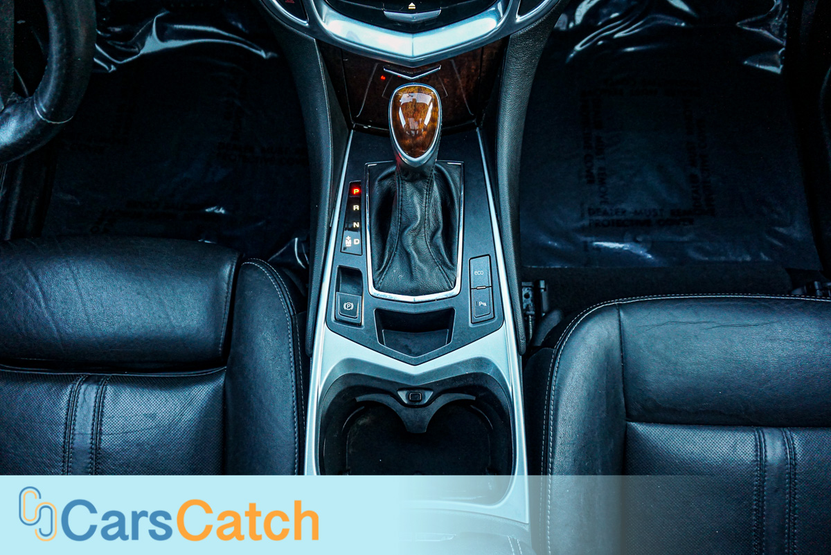 CARSCATCH - Used vehicle - SUV CADILLAC SRX 2013