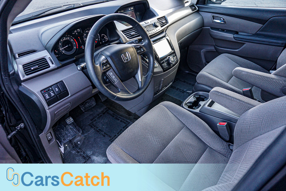 CARSCATCH - Used vehicle - Minivan HONDA ODYSSEY 2015