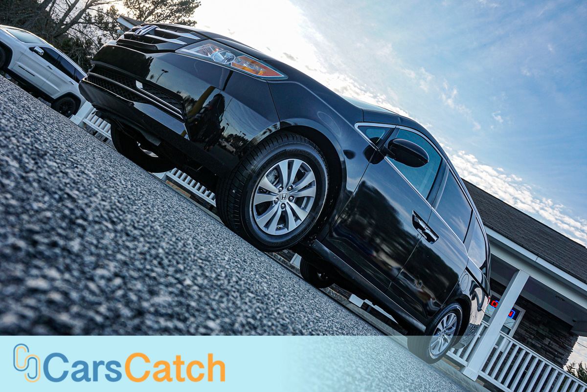 CARSCATCH - Used vehicle - Minivan HONDA ODYSSEY 2015