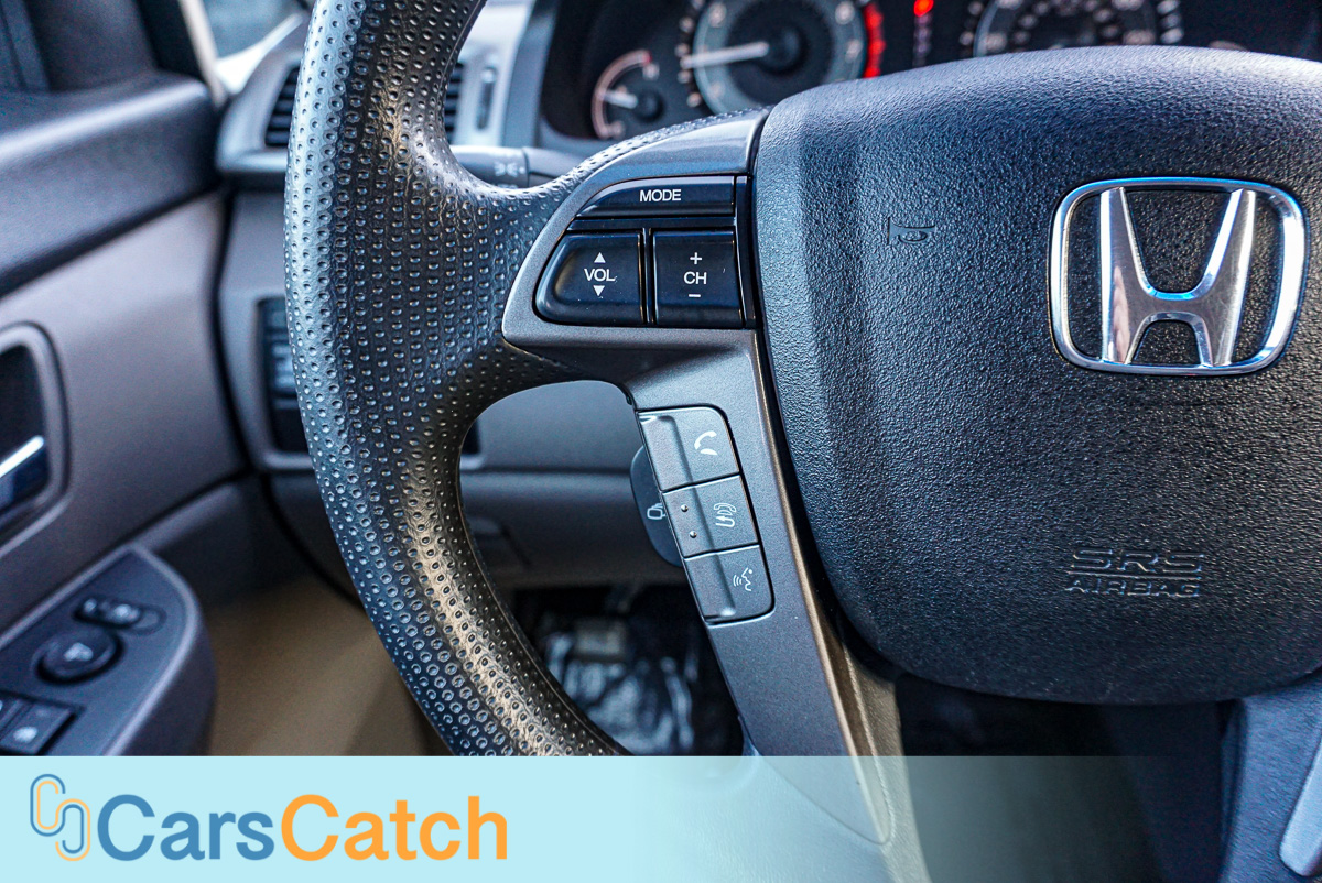 CARSCATCH - Used vehicle - Minivan HONDA ODYSSEY 2015