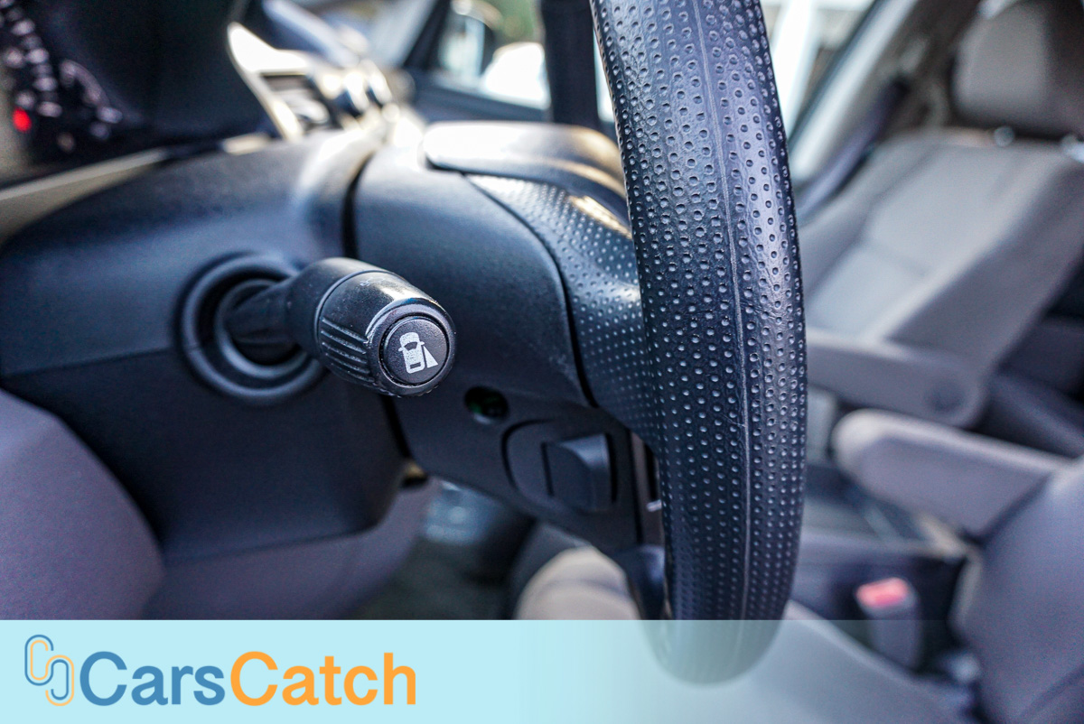 CARSCATCH - Used vehicle - Minivan HONDA ODYSSEY 2015