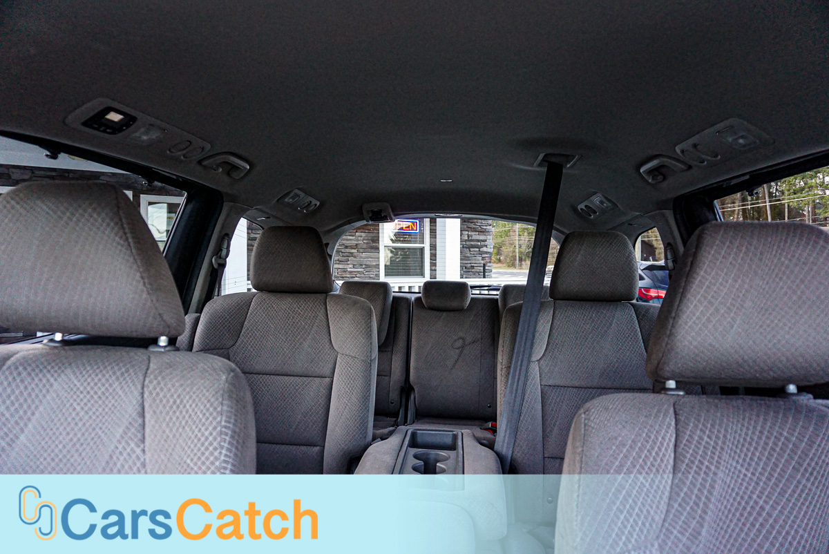 CARSCATCH - Used vehicle - Minivan HONDA ODYSSEY 2015