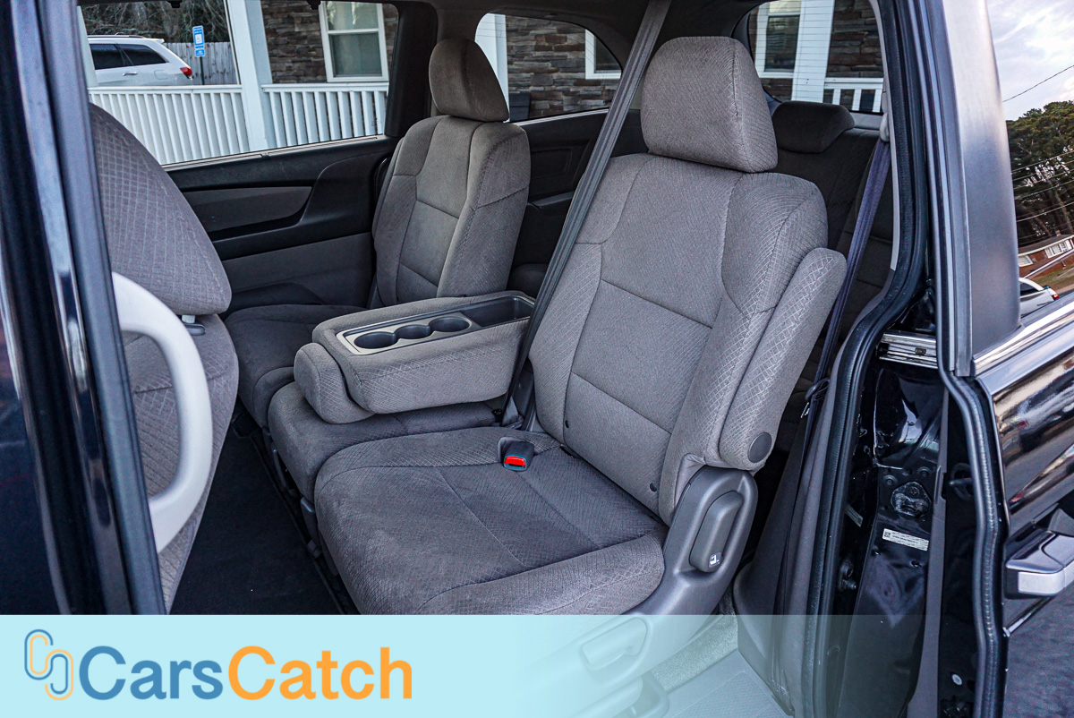 CARSCATCH - Used vehicle - Minivan HONDA ODYSSEY 2015