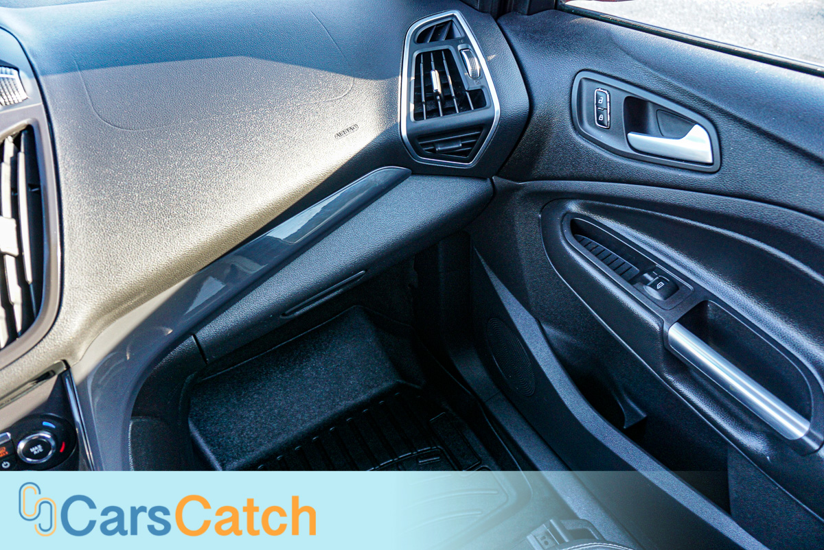 CARSCATCH - Used vehicle - SUV FORD ESCAPE 2013