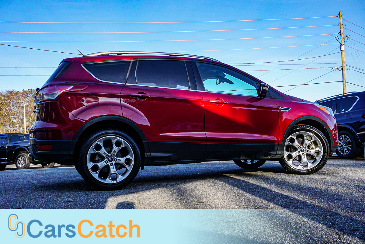 CARSCATCH - Used vehicle - SUV FORD ESCAPE 2013
