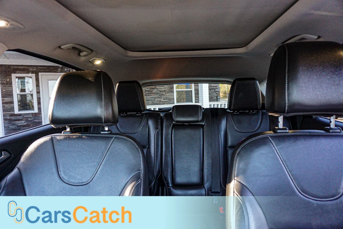 CARSCATCH - Used vehicle - SUV FORD ESCAPE 2013