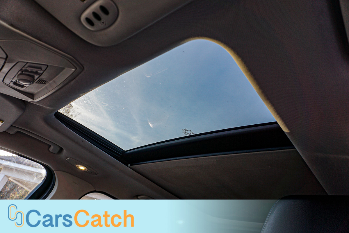 CARSCATCH - Used vehicle - SUV FORD ESCAPE 2013