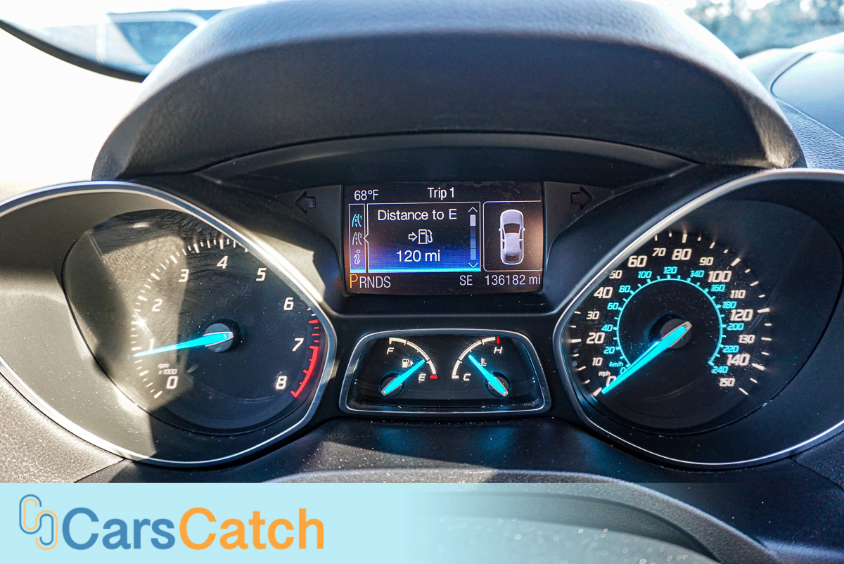 CARSCATCH - Used vehicle - SUV FORD ESCAPE 2013